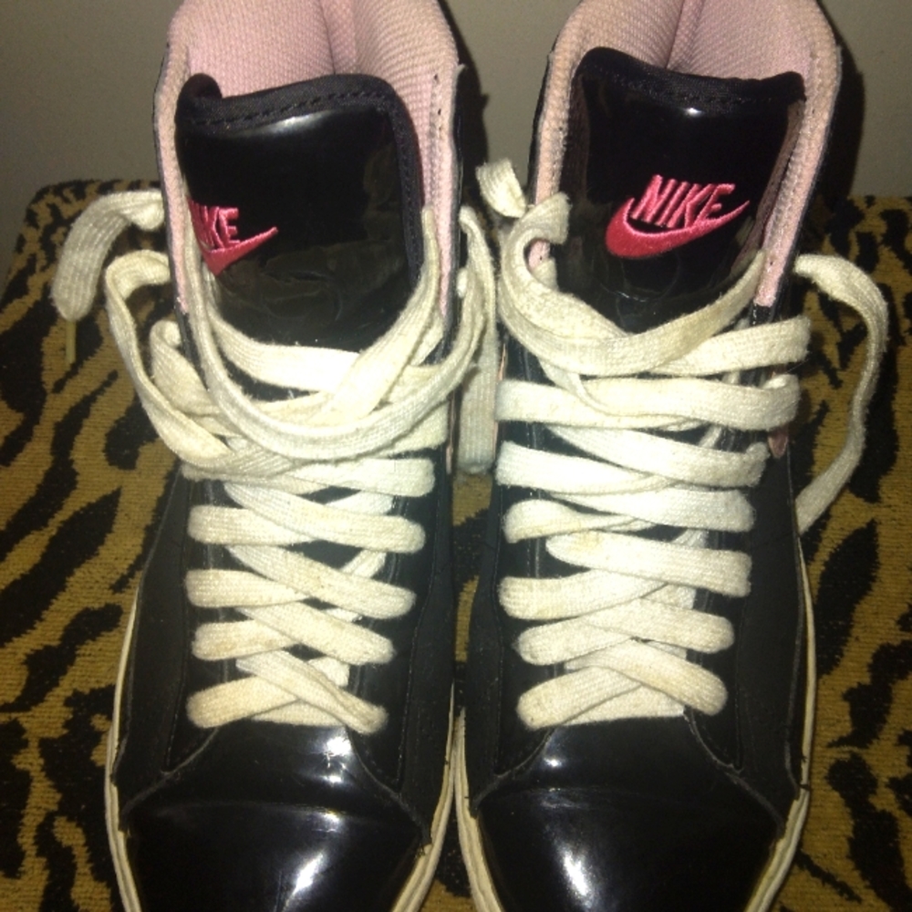 Blazers 77' Love Shoe